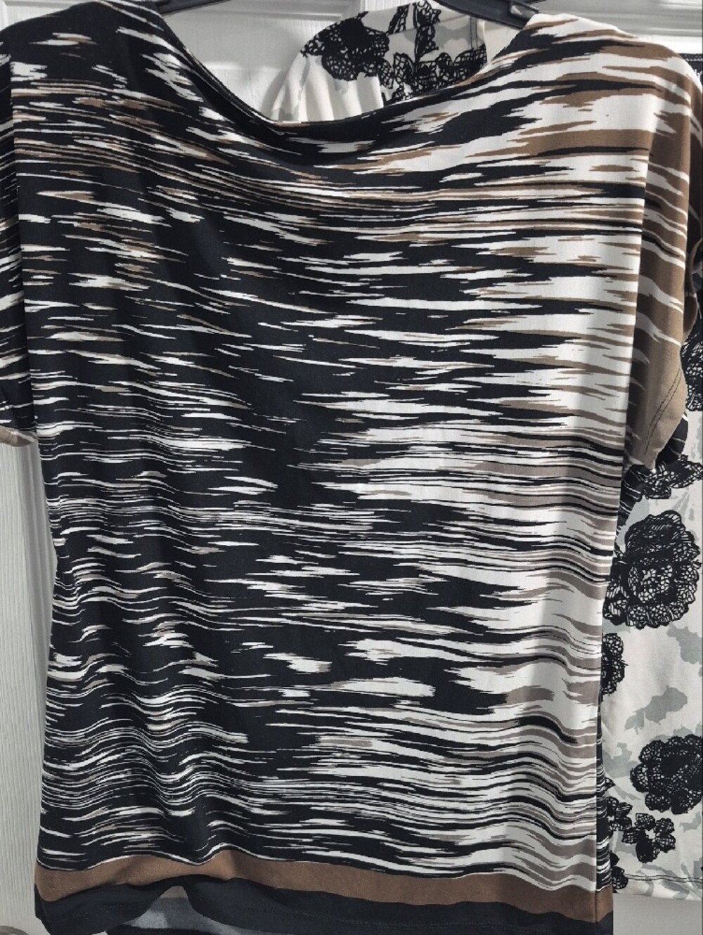 Liz Claiborne Black/White/Brown And east 5th Black/white 2 Piece Set - Picture 4 of 8